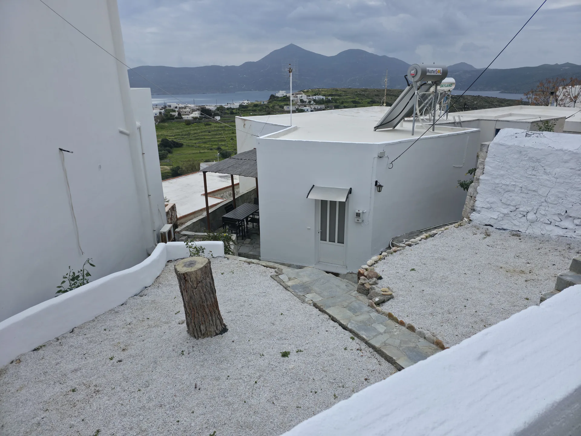 Spitaki Milos - Θέα